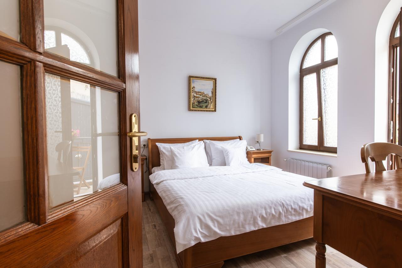 Aparthotel Bucharest Boutique By Jullie Exterior foto