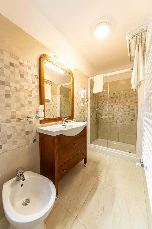 Aparthotel Bucharest Boutique By Jullie Exterior foto