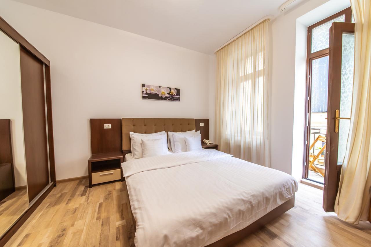 Aparthotel Bucharest Boutique By Jullie Exterior foto