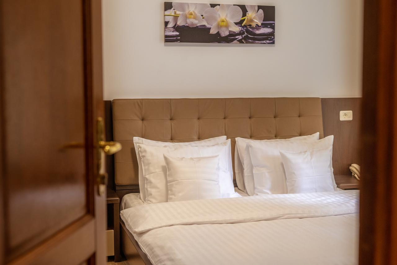 Aparthotel Bucharest Boutique By Jullie Exterior foto