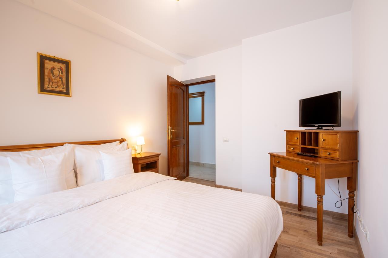 Aparthotel Bucharest Boutique By Jullie Exterior foto
