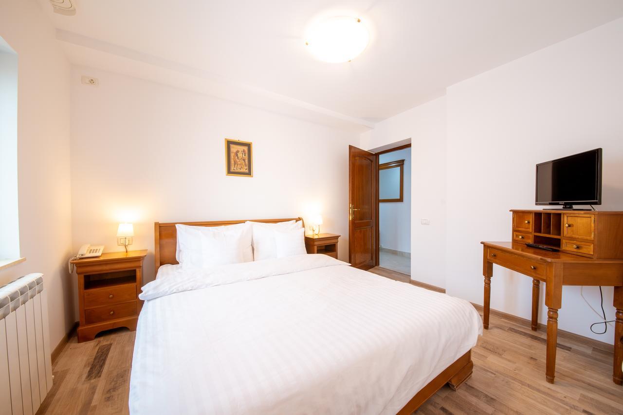 Aparthotel Bucharest Boutique By Jullie Exterior foto