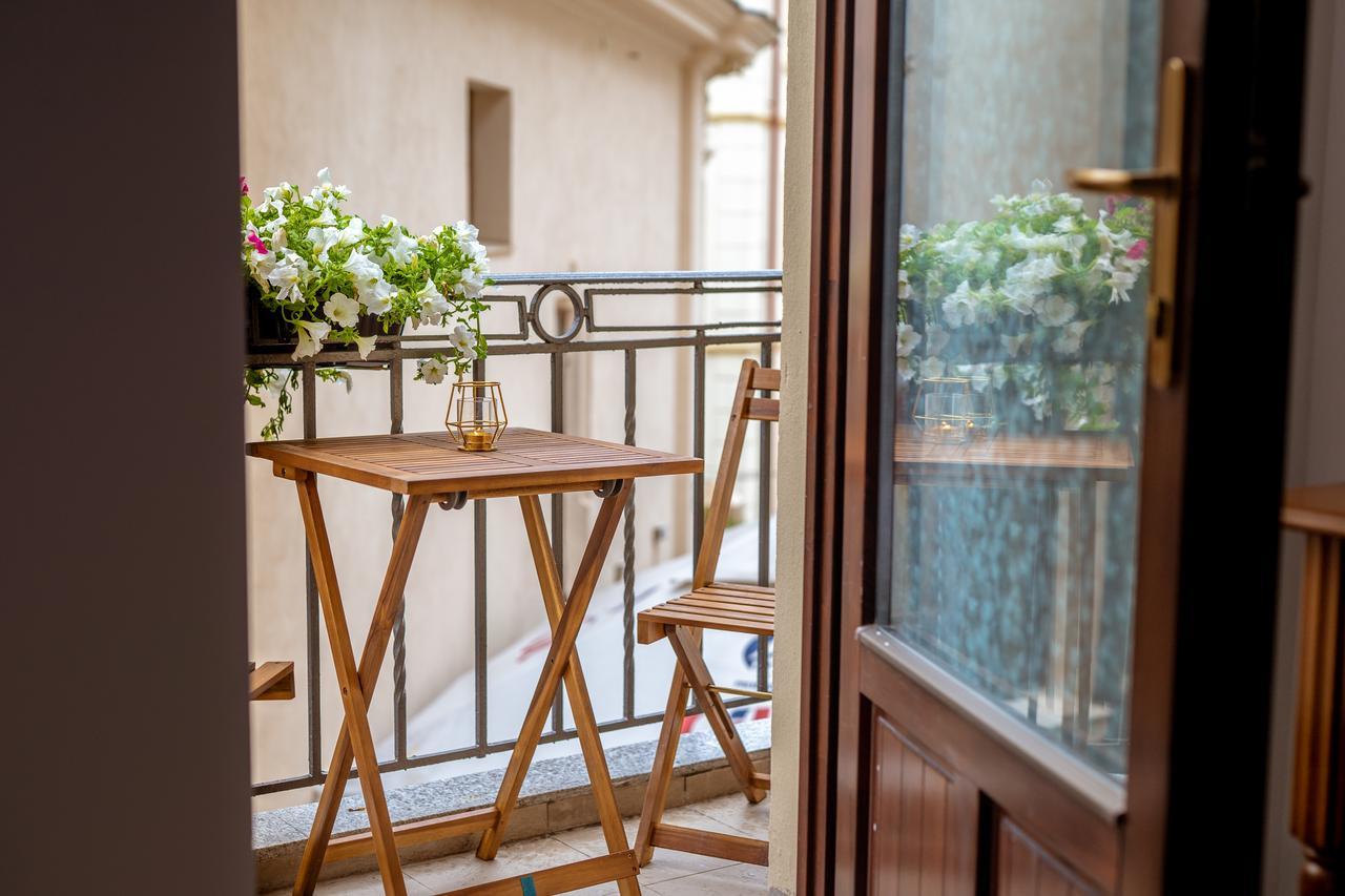 Aparthotel Bucharest Boutique By Jullie Exterior foto